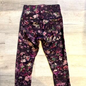 Lululemon purple paisley leggings size 6